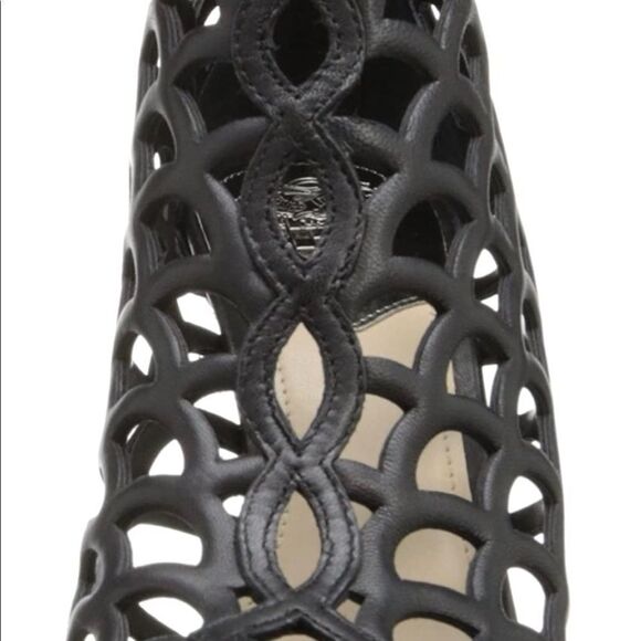 Vince Camuto Fontanela Cut-out Leather Bootie SZ 10US/40EU Black (Pre-Loved) EUC - Picture 5 of 11